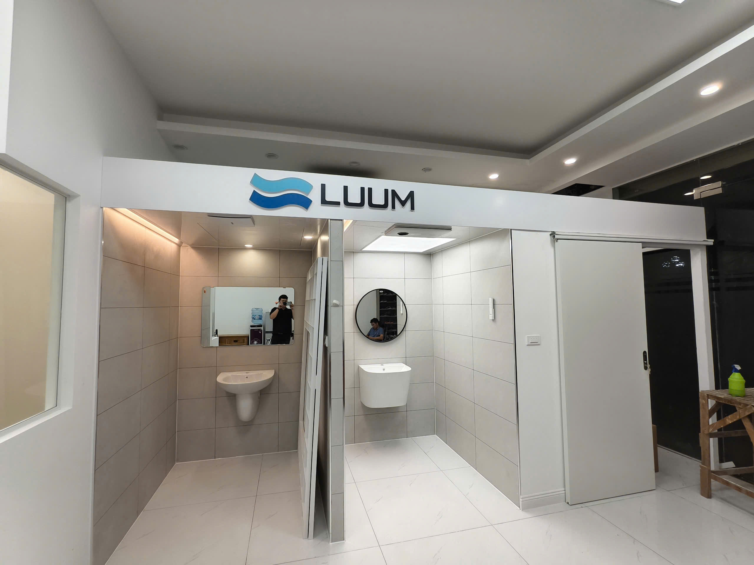 LUUM Showroom